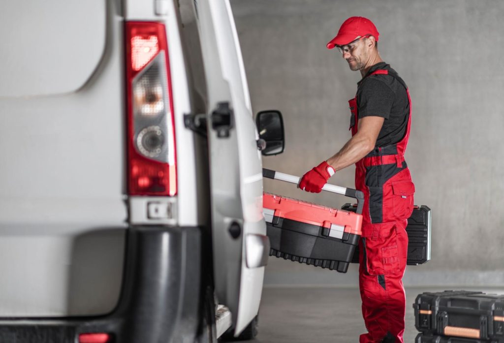 Repairman entering automotive franchise
