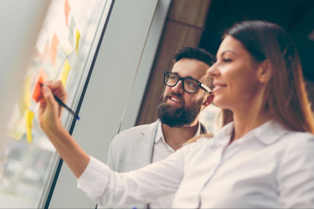 entrepeneurs write a franchise business model
